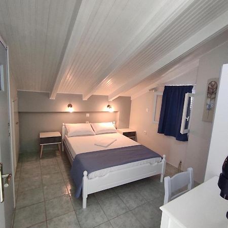 Venus Rooms Kateleios Exterior foto