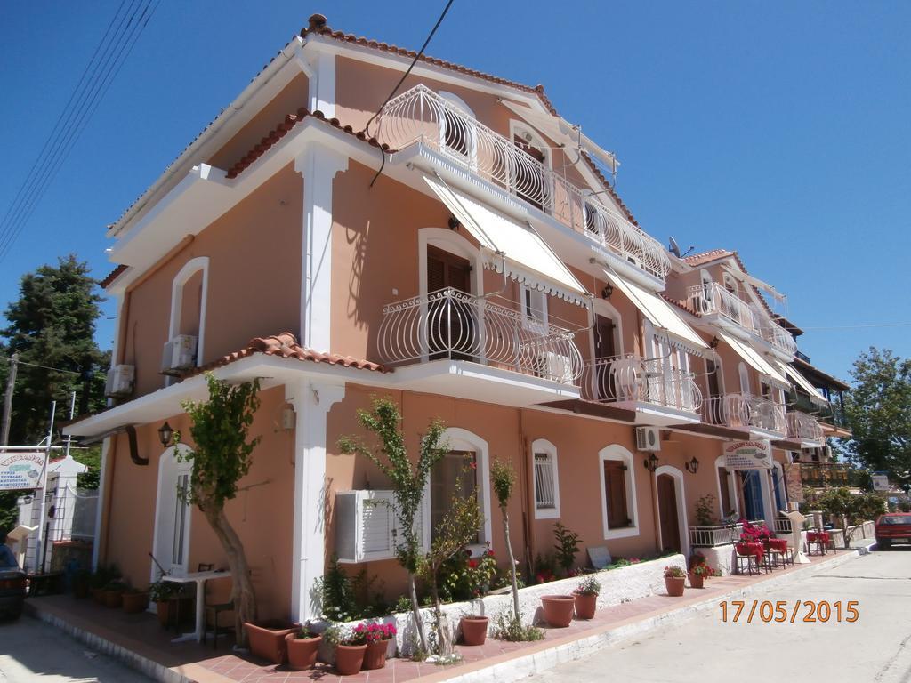 Venus Rooms Kateleios Exterior foto