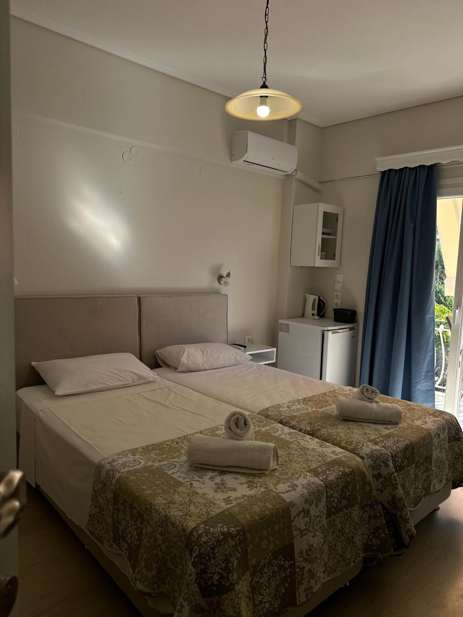 Venus Rooms Kateleios Exterior foto
