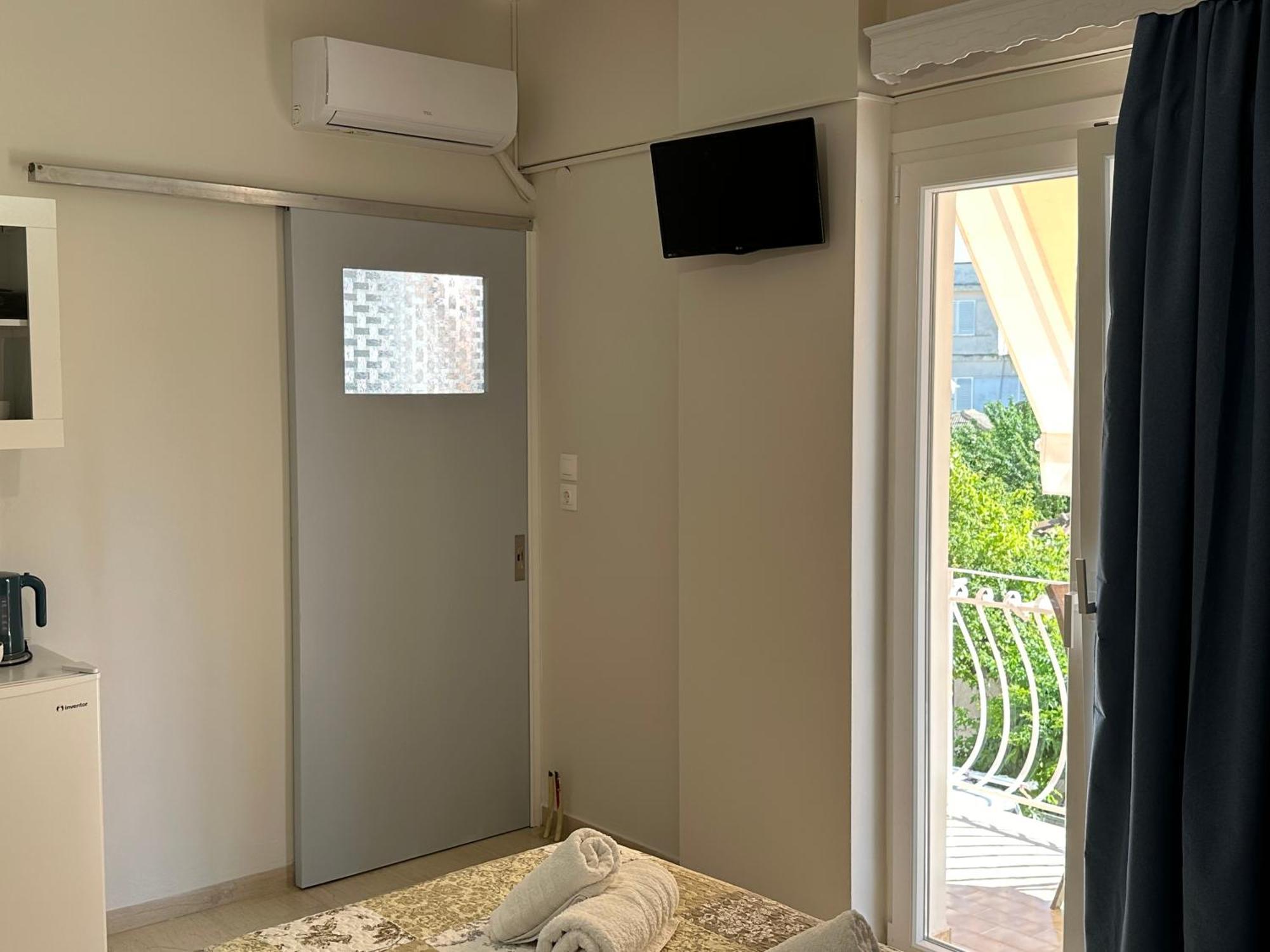 Venus Rooms Kateleios Exterior foto
